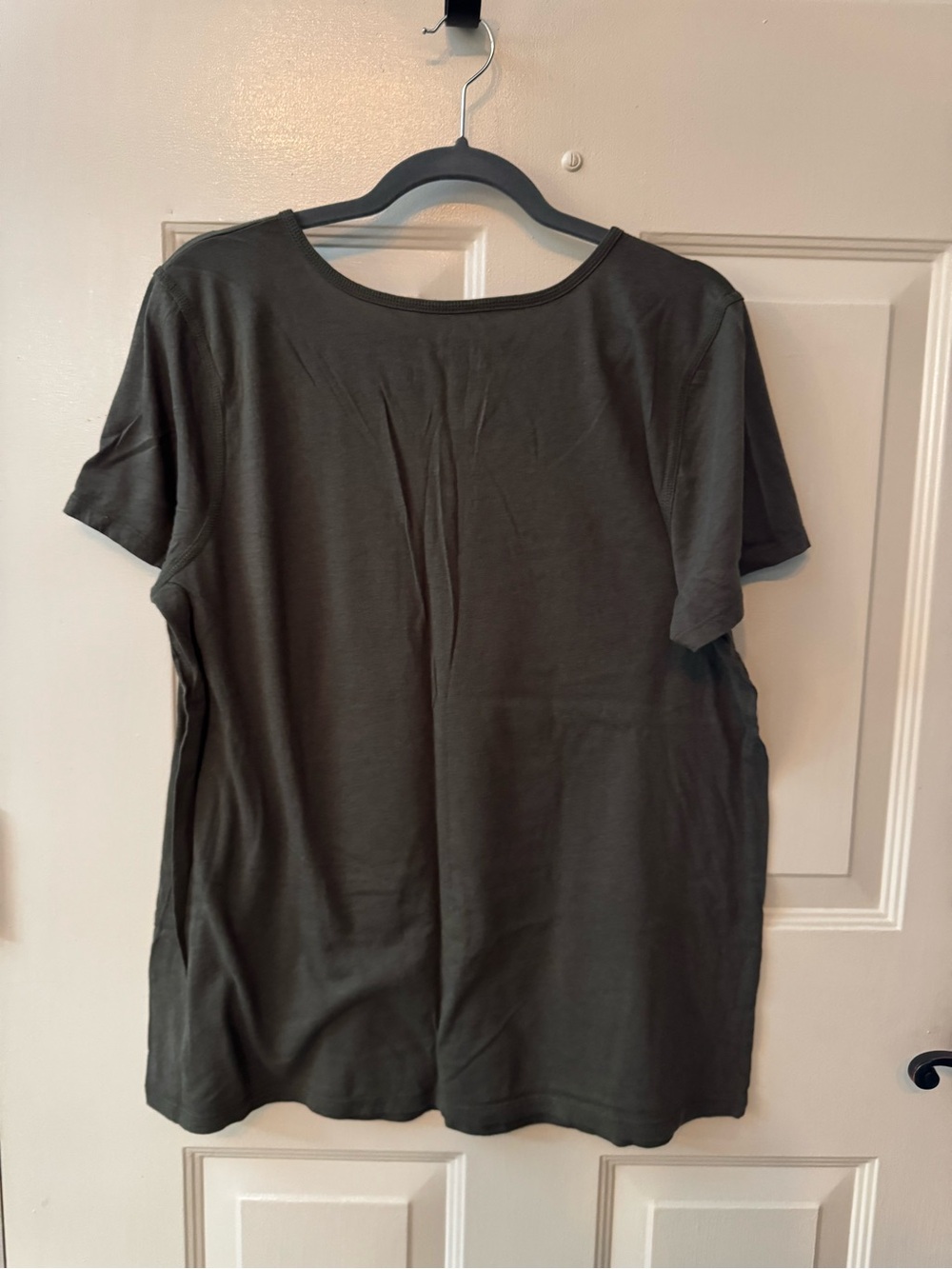 torrid Olive Graphic 'WANTED' V-Neck Tee - Picture 5 of 6